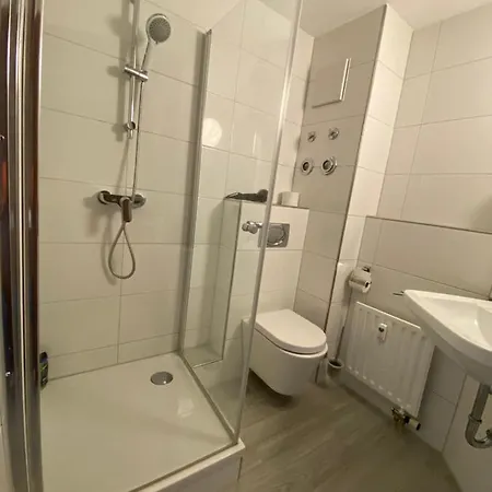 Exklusiv, Modernes Mit Balkon Boeblingen