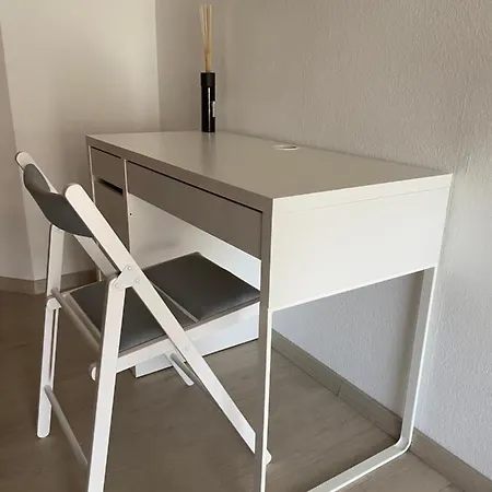 Exklusiv, Modernes Mit Balkon Boeblingen