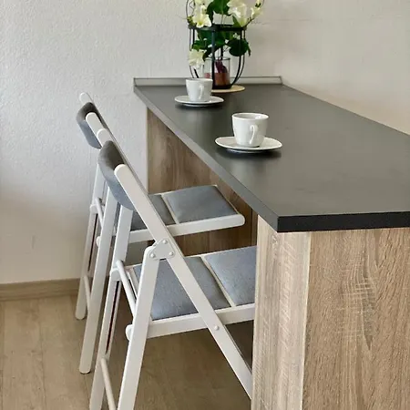 Apartment Exklusiv, Modernes Mit Balkon Boeblingen