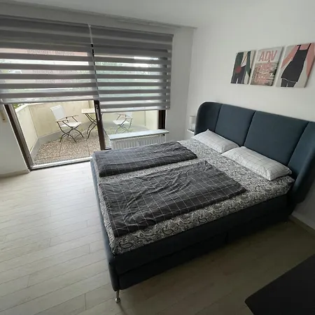Exklusiv, Modernes Mit Balkon