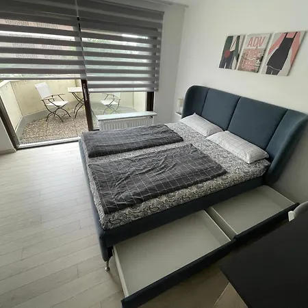 Exklusiv, Modernes Mit Balkon Apartment