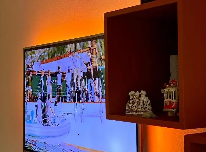 Exklusiv, Modernes Mit Balkon